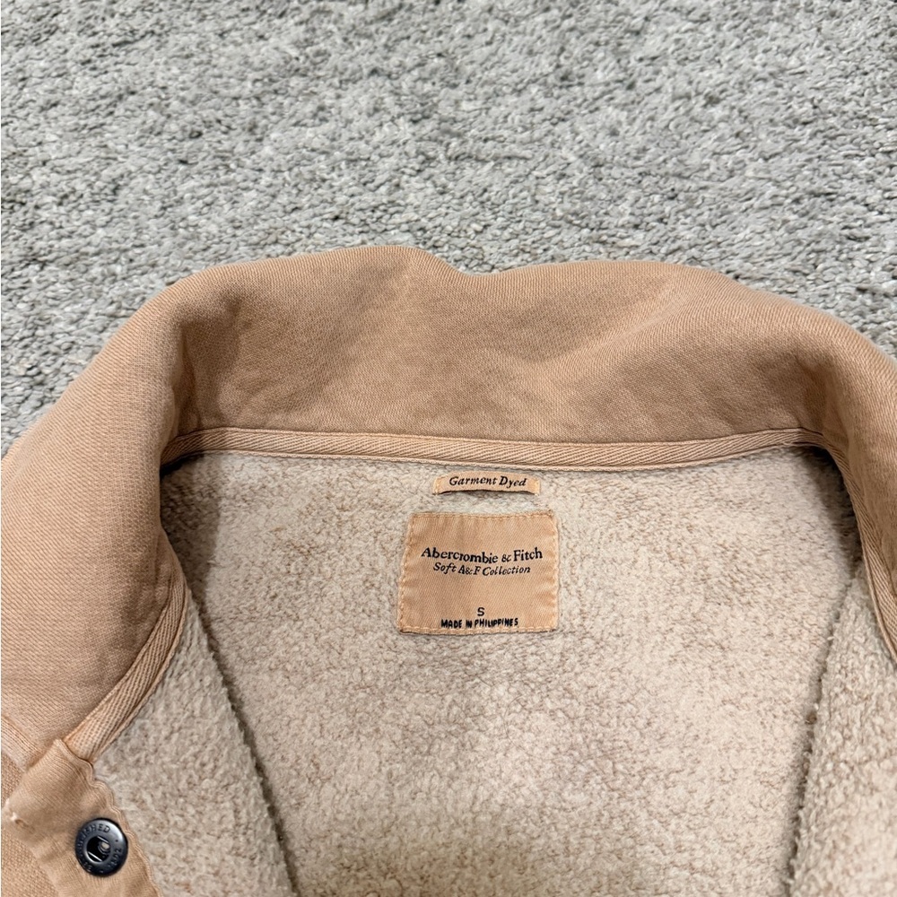 Abercrombie & Fitch Soft AF Tan Cropped Sweater - Picture 2 of 4